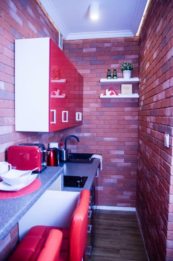 Jacuzzi Apartment Red Cracovia Esterno foto